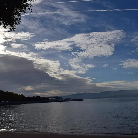 Corcubica Mirando Al Mar