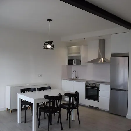 Corcubica Mirando Al Mar